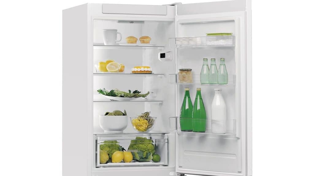 Whirlpool-Freestanding-Fridge-Freezer-W5811E-W-4.jpg